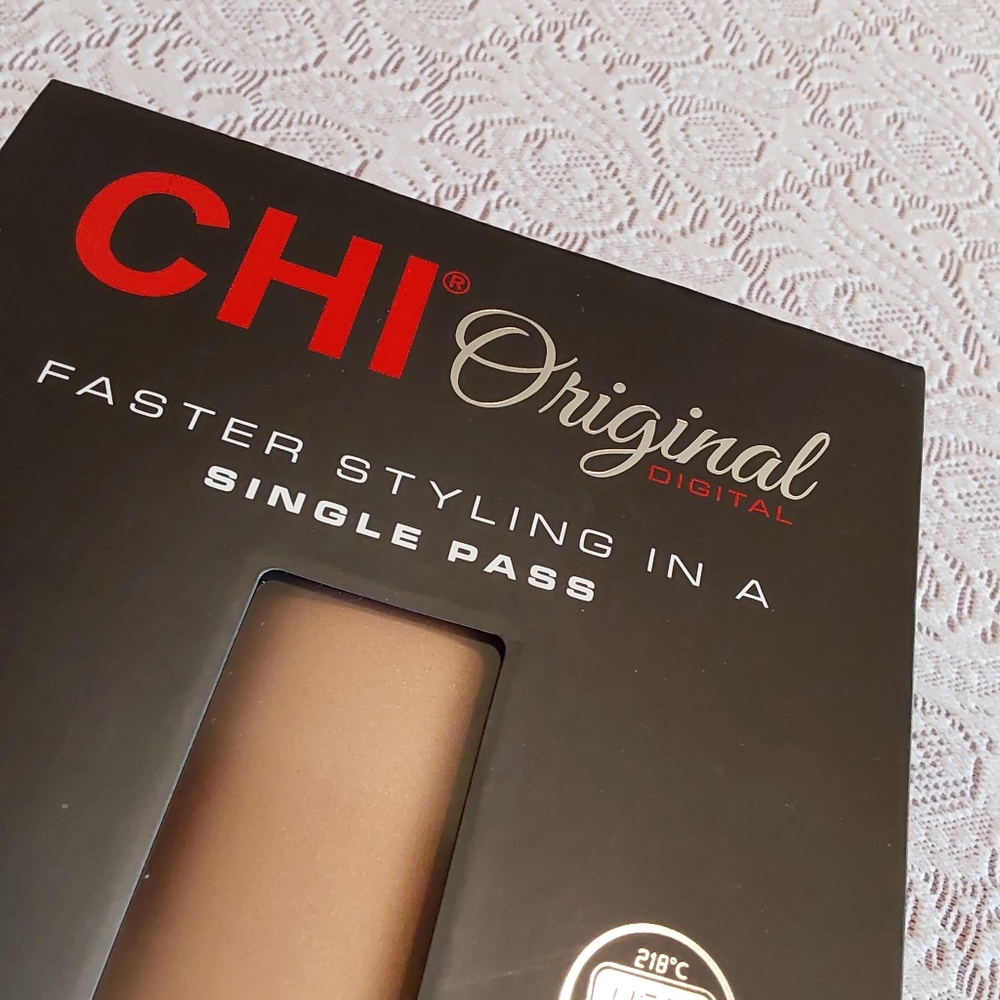 🌺 NWT CHI Original Digital Ceramic Flat/Curling Iron - Picture 2 of 11